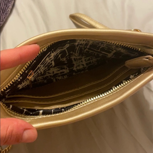 Gold Wristlet Shoulder Chain Purse - Picture 4 of 4